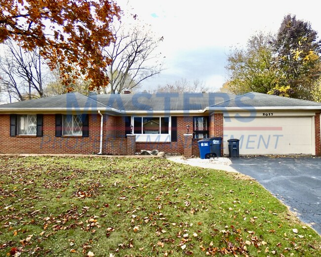 Primary Photo - 2017 Garden Ln