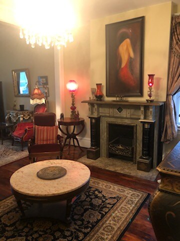 Building Photo - 228 Allen St