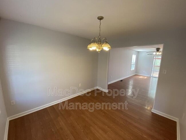 Building Photo - 13 Rocky Stone Dr