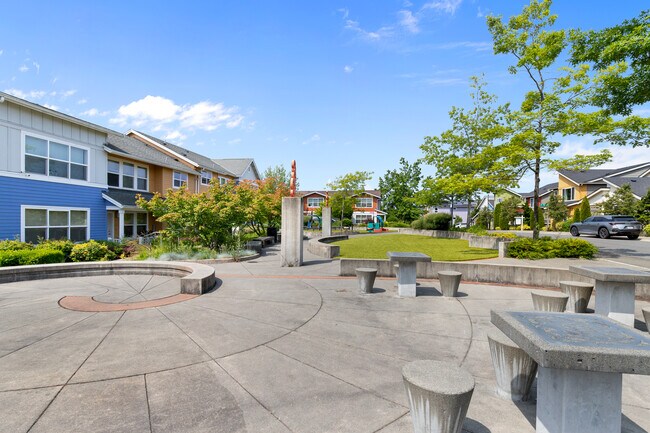 Building Photo - 9834-9811 11th Ave SW