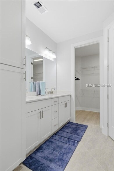 Building Photo - 119 Blue Starfish Ln