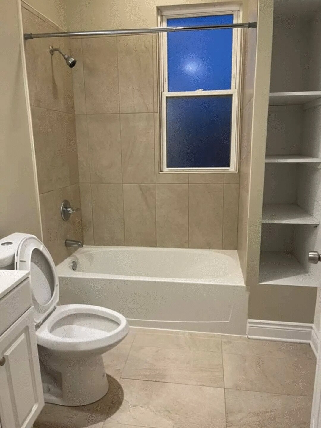 Building Photo - 6337 S Loomis Blvd