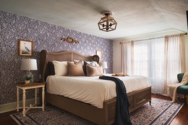 Building Photo - 715 Grandin Rd