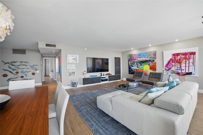 Building Photo - 1200 S Ocean Blvd