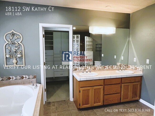 Building Photo - 18112 SW Kathy Ct