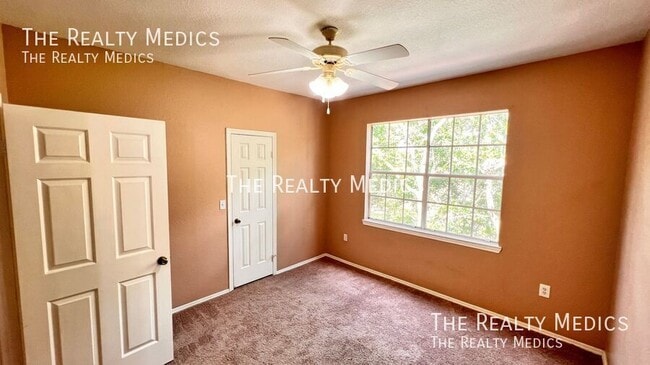 Building Photo - 2572 Robert Trent Jones Dr
