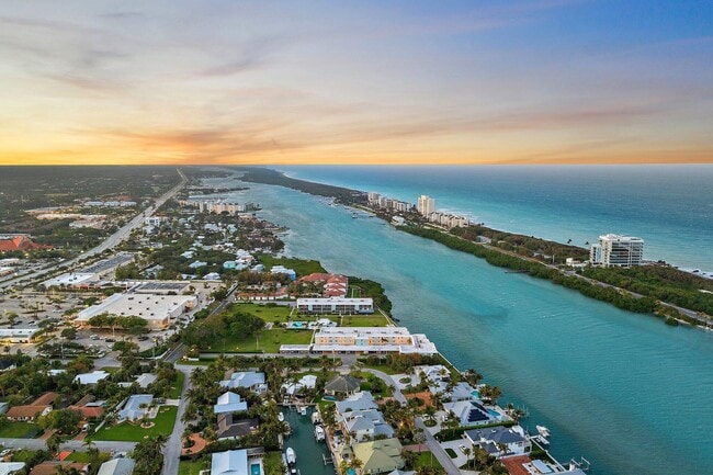 Building Photo - 100 Waterway Rd