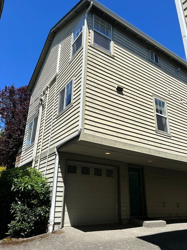 Building Photo - 2645-B NW 57th St
