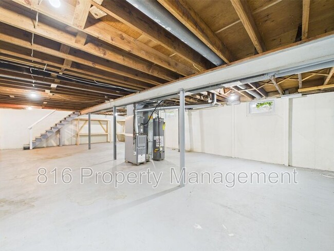 Building Photo - 10525 Skiles Ave
