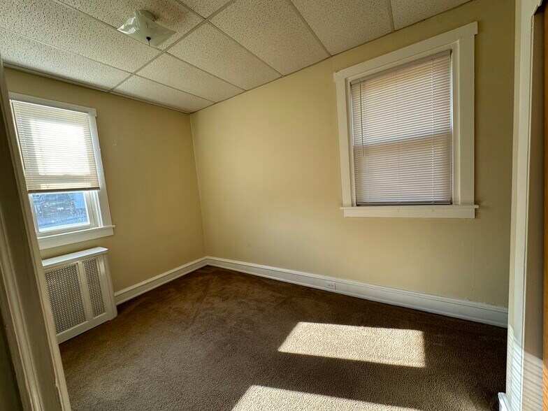 Bedroom - 2435 Yellow Springs Rd