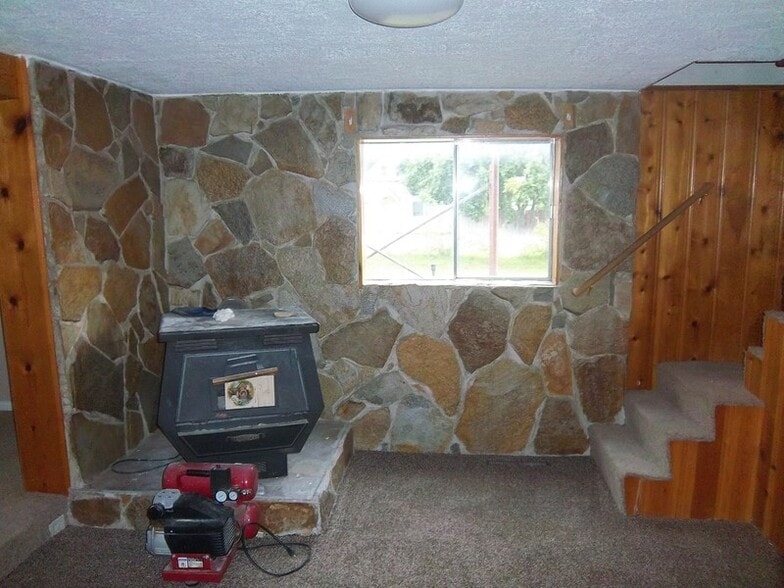 Building Photo - 407 S 100 E