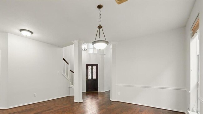Building Photo - 21331 Willow Glade Dr