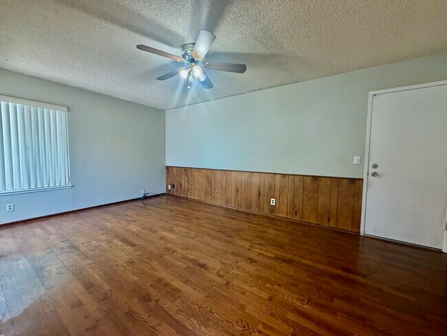Building Photo - 821 St Lucia Ct