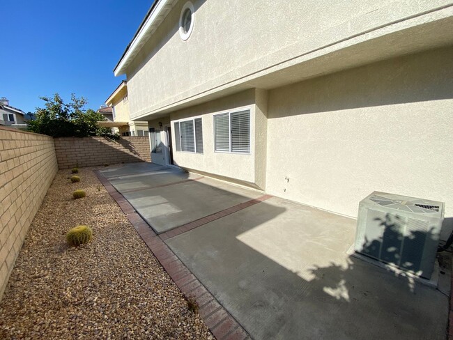 Building Photo - Very Spacious 3 Bedroom, 2.5 Bathroom House For Rent in Buena Park-Lots of Recent Upgrades!