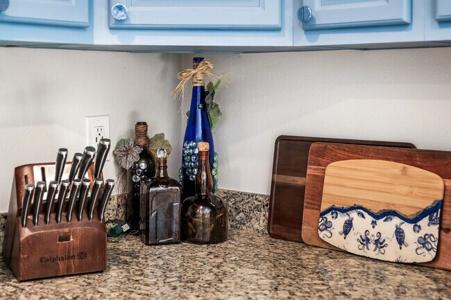 Building Photo - 2543 Sunny Breeze Ave