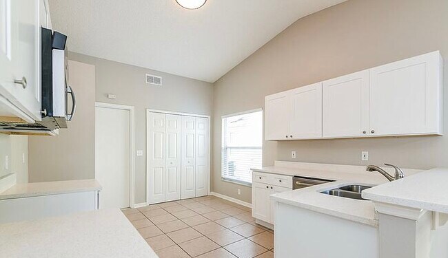 Building Photo - 1511 Indian Oaks Trl