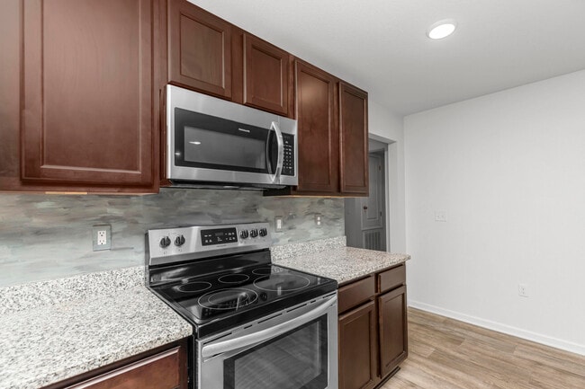 Building Photo - 1009 Limpkin St