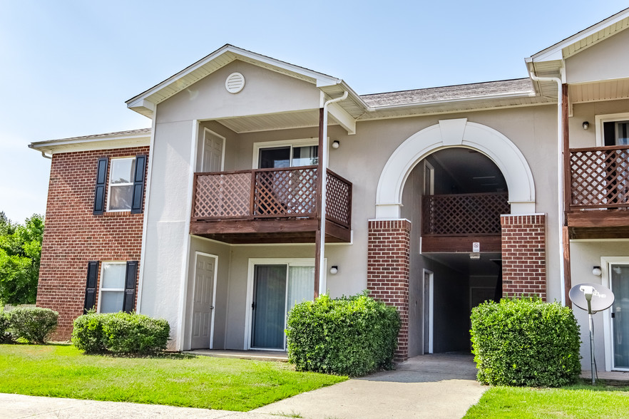 Building Photo - Barrett Place Apartments