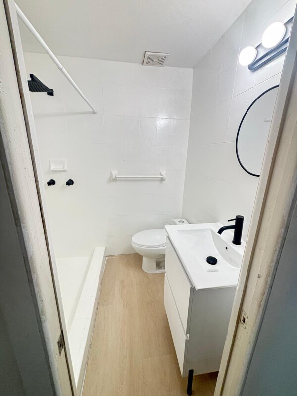 Building Photo - 2035 NW 26th St