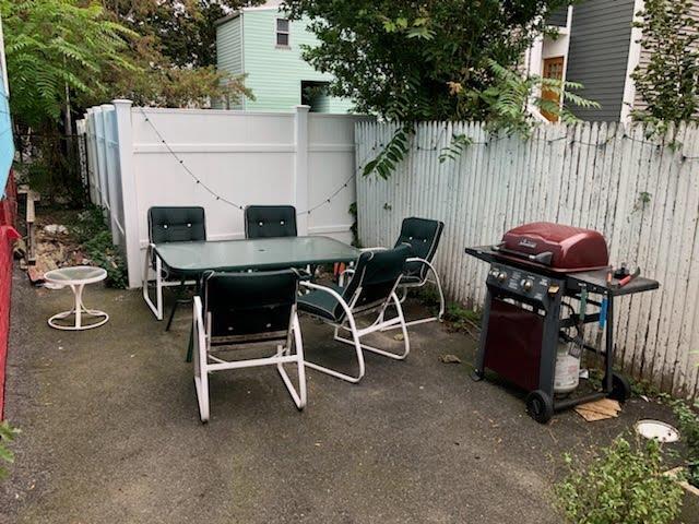 Building Photo - 9 Lowell Terrace