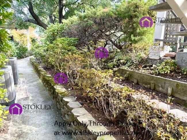 Building Photo - 3125 Terra Granada Dr