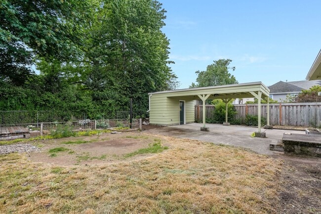 Building Photo - Beautiful 2 Bed, 1 Bath Rental Home in North Portland!