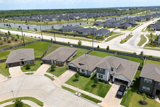 Building Photo - 1134 Della Ln