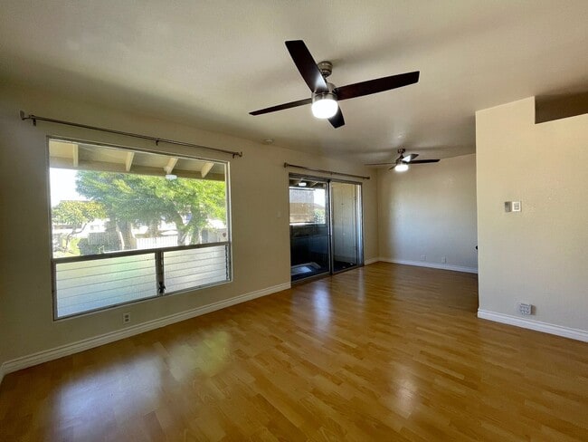 Building Photo - For Rent – 2 Bedroom, 1 Bath Home in Waipahu