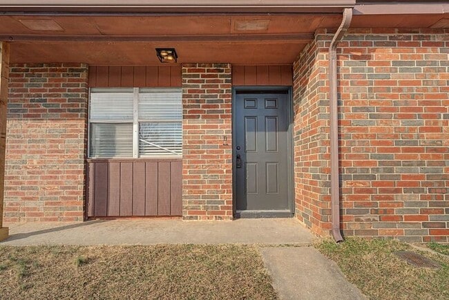 Building Photo - 205A Jefferson St