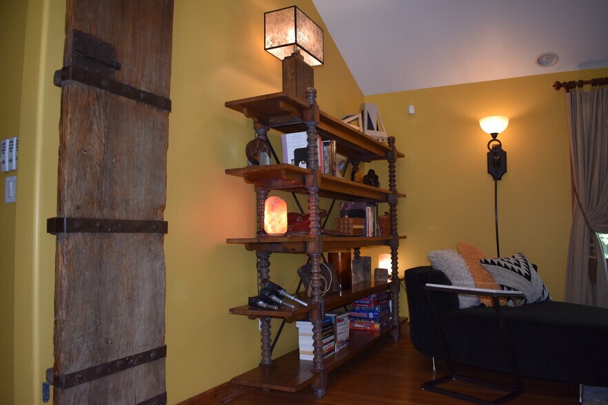 Building Photo - 336 Chunns Cove Rd