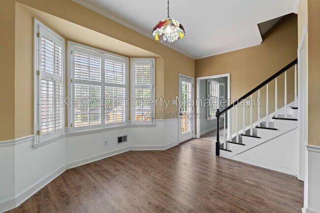 Building Photo - 344 Folkstone Cir