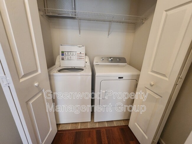 Building Photo - 5925 Bluestem Cir