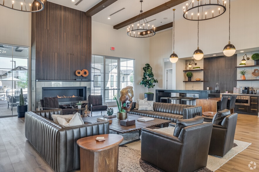 Clubhouse - Merrick on Camelback