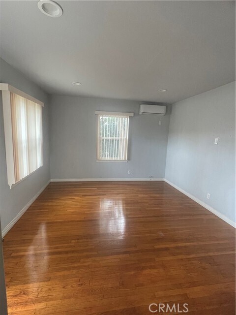 Building Photo - 5901 Woodman Ave