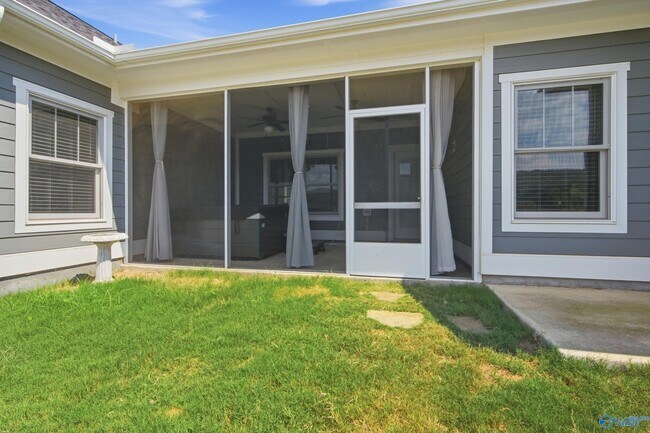 Building Photo - 151 Bridgestone Dr NE