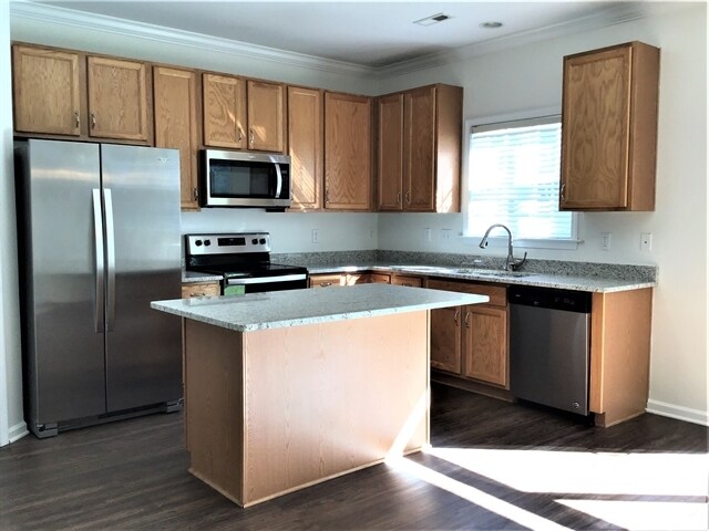 Building Photo - 145 Plott Hound Dr