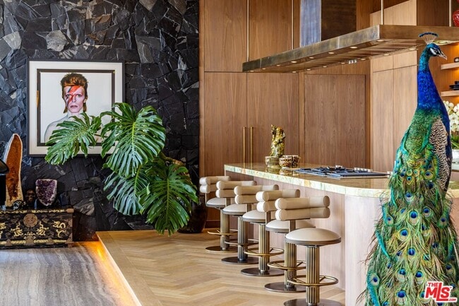 Building Photo - 1851 N Stanley Ave