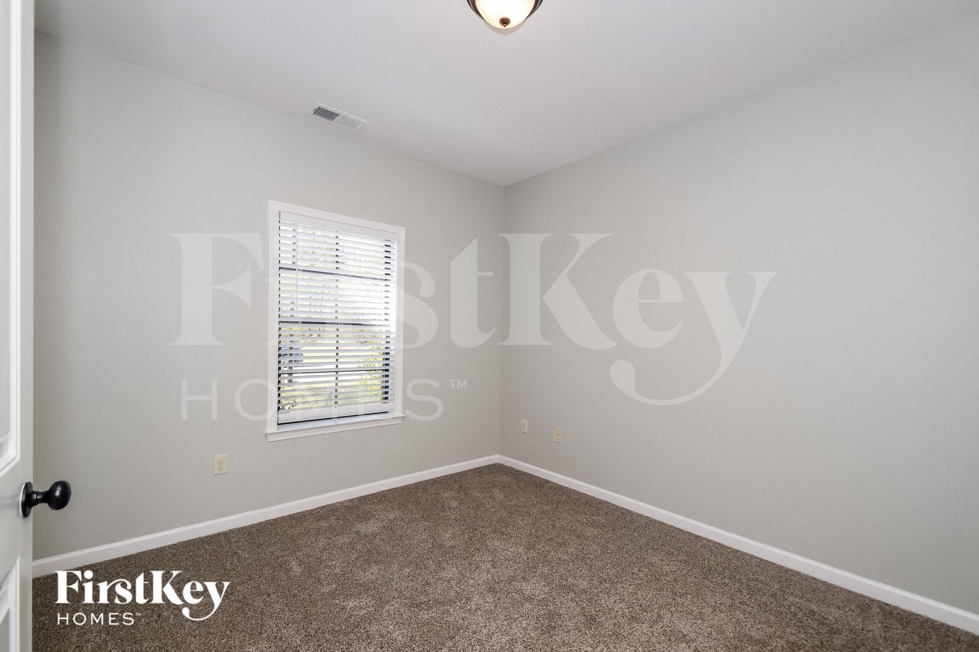 Building Photo - 5573 Timber Leaf Trail