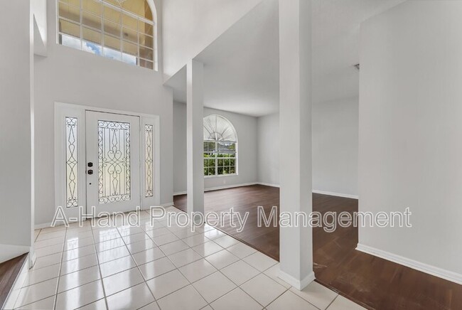 Building Photo - 1109 Needlewood Loop