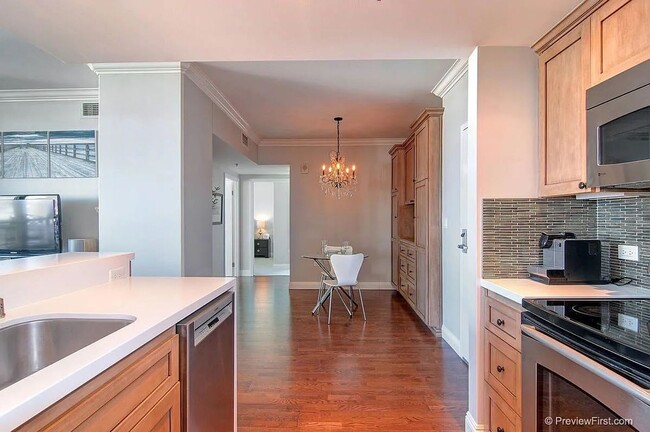 Building Photo - Beautiful 2 bedroom in Little Italy!