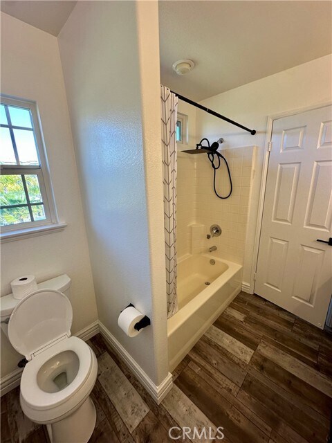 Building Photo - 31990 Pasos Pl