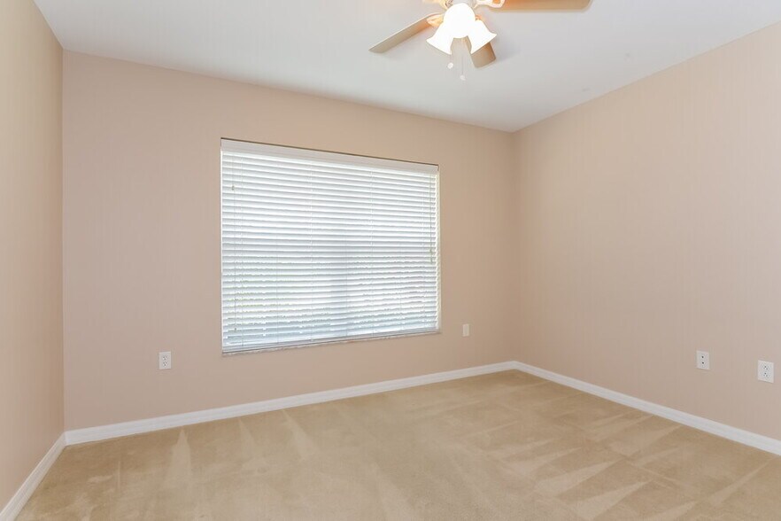 Building Photo - 3636 Grecko Dr