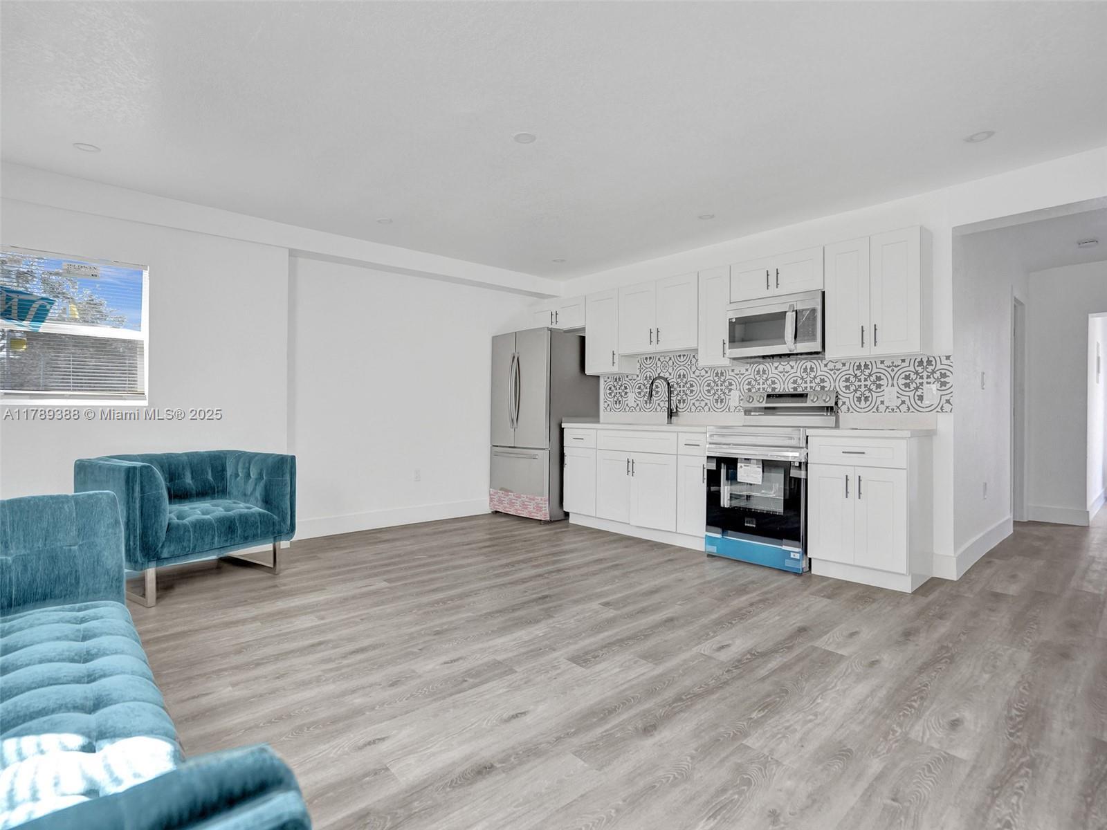 Building Photo - 6147 SW 40th St
