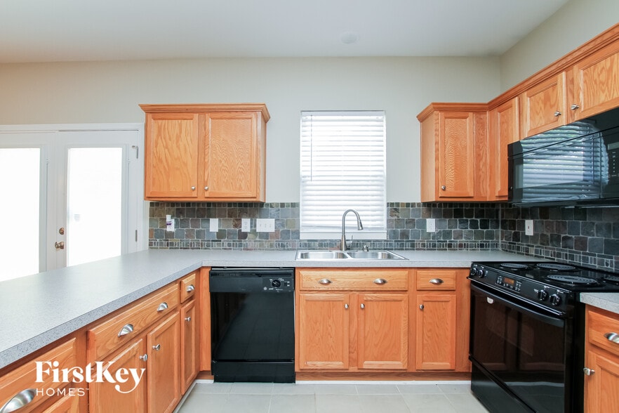 Building Photo - 13612 Swinton Rd