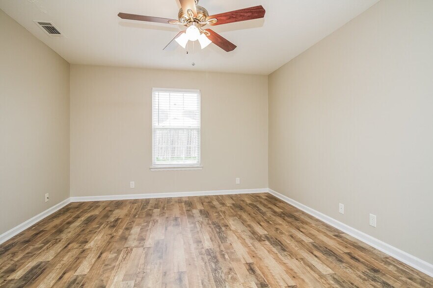 Building Photo - 1028 Windsor Brook Pl