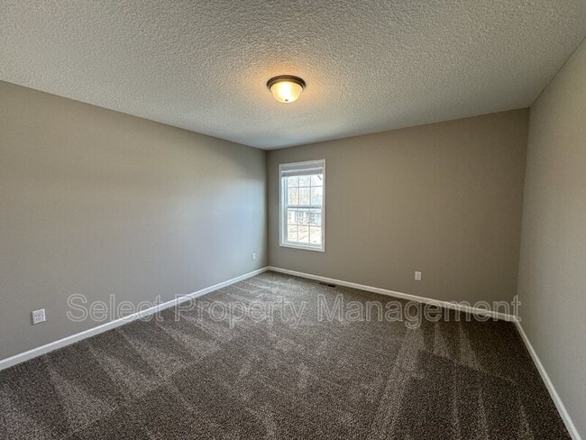 Building Photo - 8225 Catberry Trl