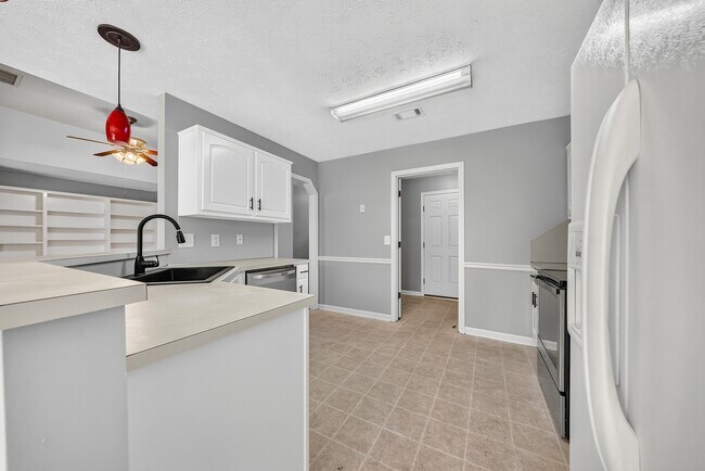Building Photo - 4004 Pittman St