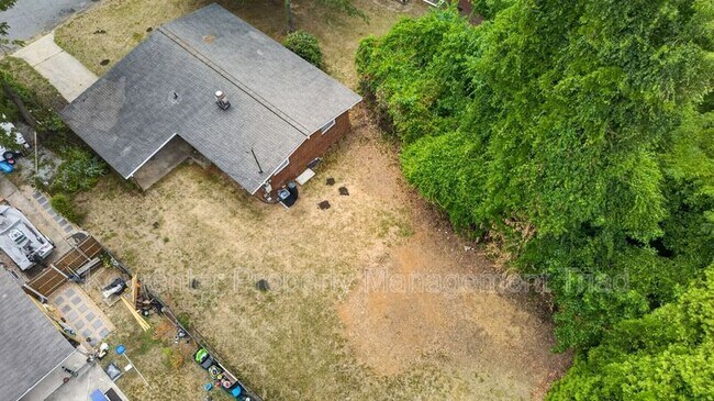 Building Photo - 4202 Halifax Rd