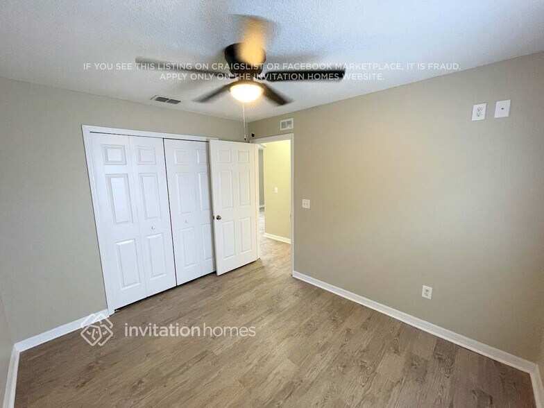 Building Photo - 5943 Sand Key Ln