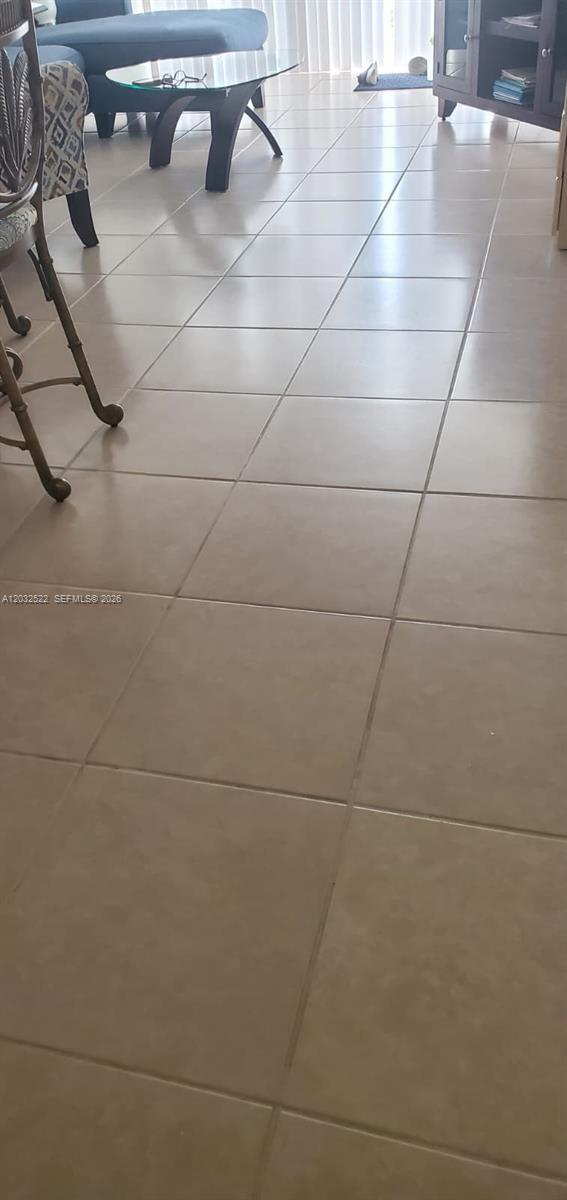 Building Photo - 13155 Ixora Ct